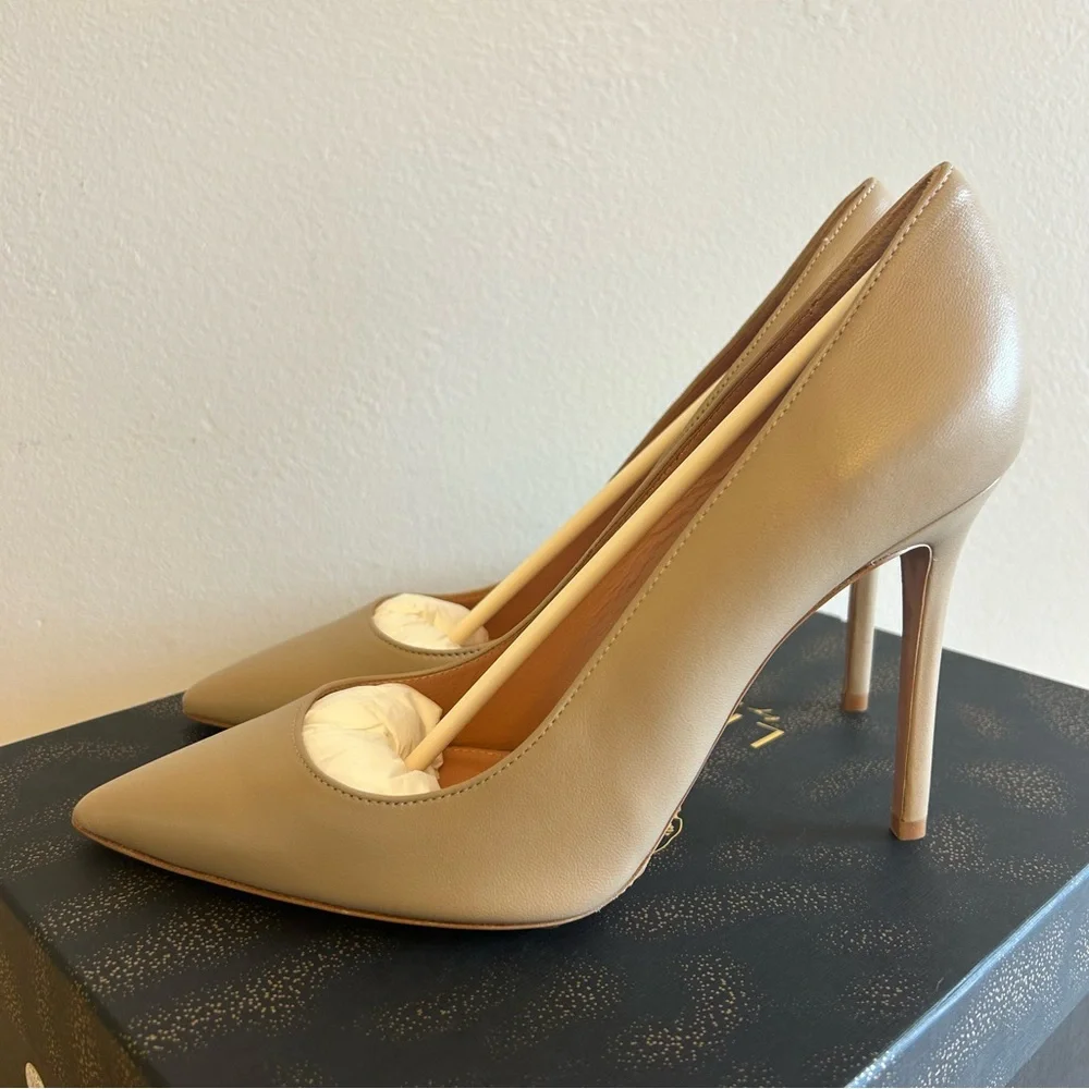 Lita by Ciara Leather Solid Pointed Toe Pump in Sand Made in Italy Size 39